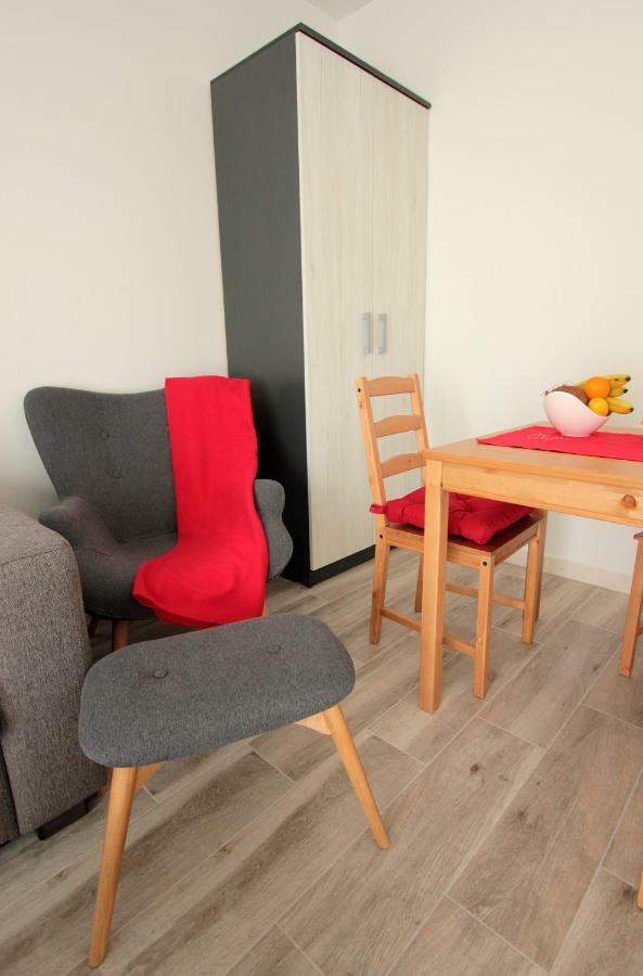 Apartment Dea Stobrec Bagian luar foto